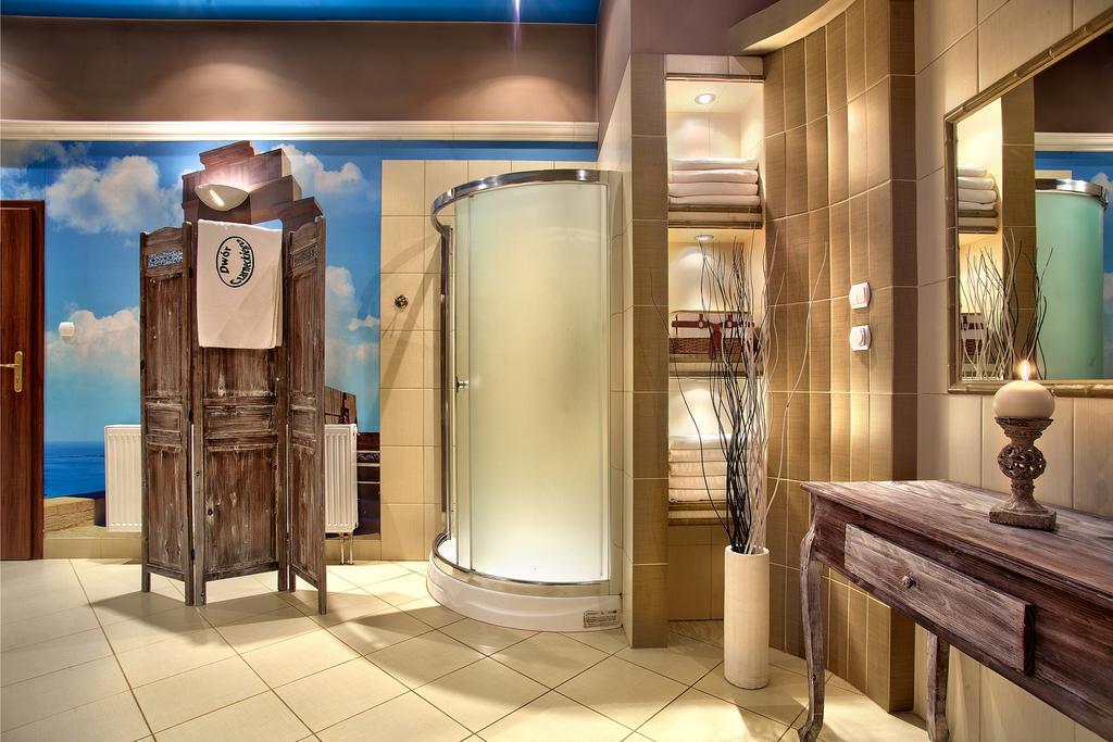 Dwor Czarneckiego Hotel